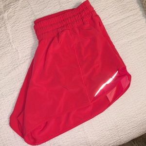 Lululemon Hotty Hot Short